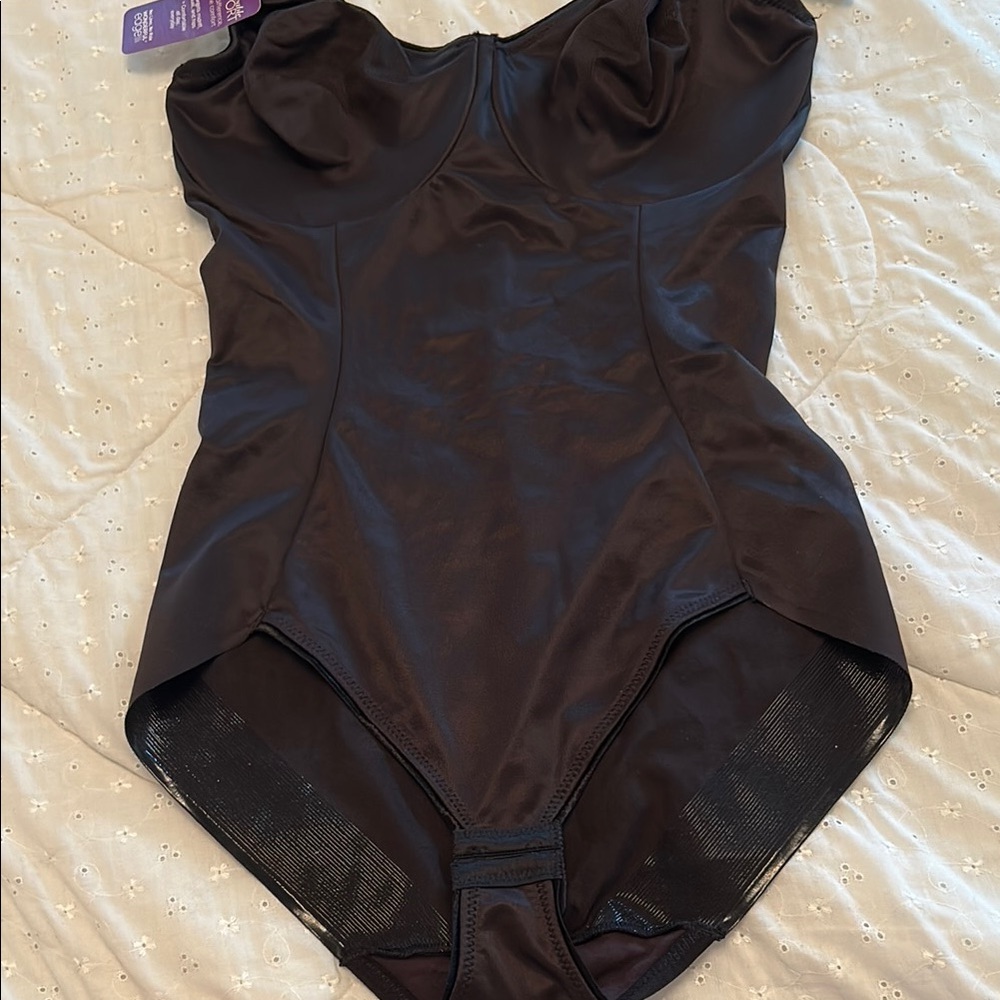 NWT Elegant Black shapewear 40D